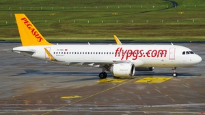 Photo of TC-NBJ - Airbus A320-251N operated by Pegasus Airlines
