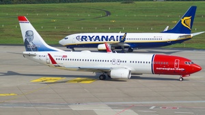 Photo of EI-FJB - Boeing 737-8JP operated by Norwegian Air International