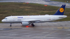 Photo of D-AIZB - Airbus A320-214 operated by Lufthansa