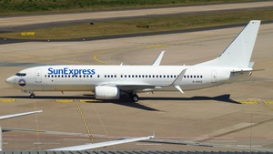 Photo of D-ASXZ - Boeing 737-8K5 operated by SunExpress Germany