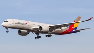 Photo of HL7578 - Airbus A350-941 operated by Asiana Airlines