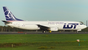 Photo of SP-LLF - Boeing 737-45D operated by LOT Polish Airlines