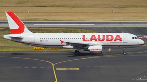 Photo of OE-LMC - Airbus A320-214 operated by Laudamotion