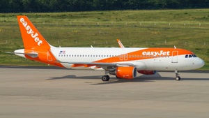 Photo of OE-ICI - Airbus A320-214 operated by easyJet Europe