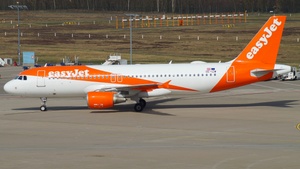 Photo of OE-IZW - Airbus A320-214 operated by easyJet Europe