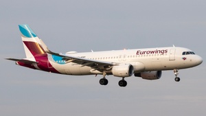 Photo of D-AEWV - Airbus A320-214 operated by Eurowings