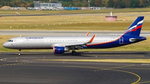 Photo of VP-BAX - Airbus A321-211 operated by Aeroflot