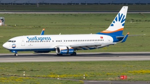 Photo of TC-SPB - Boeing 737-86Q operated by SunExpress