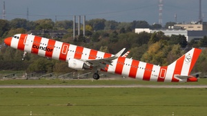 Photo of D-AIAB - Airbus A321-211 operated by Condor