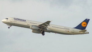 Photo of D-AIDO - Airbus A321-231 operated by Lufthansa