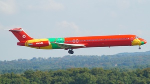 Photo of OY-RUE - McDonnell Douglas MD-83 operated by DAT Danish Air Transport