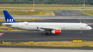 Photo of OY-KBK - Airbus A321-232 operated by SAS Scandinavian Airlines