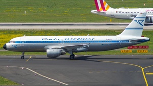 Photo of D-AICH - Airbus A320-212 operated by Condor