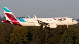 Photo of D-AEWQ - Airbus A320-214 operated by Eurowings