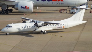 Photo of EC-JRP - ATR 72-212(F) operated by Swiftair