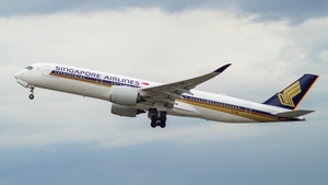 Photo of 9V-SMO - Airbus A350-941 operated by Singapore Airlines
