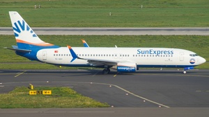 Photo of TC-SOY - Boeing 737-8HC operated by SunExpress
