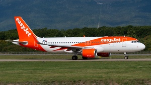 Photo of OE-IWW - Airbus A320-214 operated by easyJet Europe