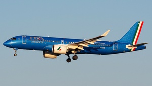 Photo of EI-HHR - Airbus A220-300 operated by ITA Airways