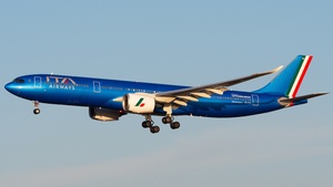 Photo of EI-TYG - Airbus A330-941 operated by ITA Airways
