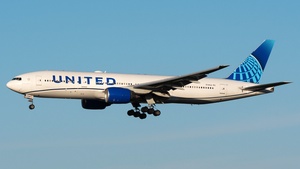 Photo of N799UA - Boeing 777-222(ER) operated by United Airlines