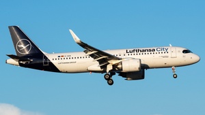 D-AIIA - Airbus A320-251N
