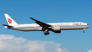 B-7952 - Boeing 777-39L(ER)