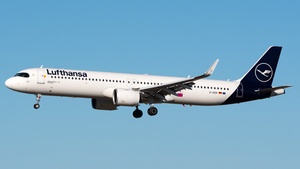 Photo of D-AIEK - Airbus A321-271NX operated by Lufthansa