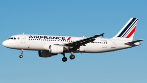 Photo of F-GKXZ - Airbus A320-214 operated by Air France