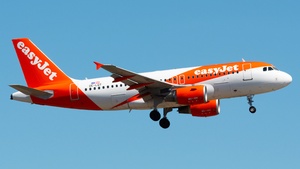 Photo of OE-LQT - Airbus A319-111 operated by easyJet Europe