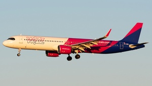 Photo of 9H-WMN - Airbus A321-271NX operated by Wizz Air Malta