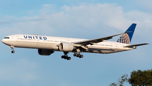 Photo of N2639U - Boeing 777-322(ER) operated by United Airlines