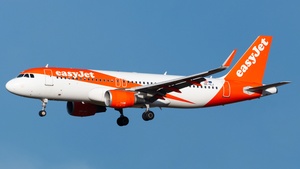 Photo of OE-ICJ - Airbus A320-214 operated by easyJet Europe