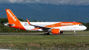 Photo of OE-IDU - Airbus A320-214 operated by easyJet Europe