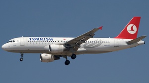 Photo of TC-JPU - Airbus A320-214 operated by Turkish Airlines