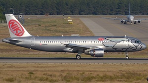 Photo of OE-LEB - Airbus A320-214 operated by Niki