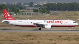 Photo of TC-ATB - Airbus A321-211 operated by Atlasjet