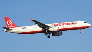 Photo of TC-ETV - Airbus A321-231 operated by Atlasjet