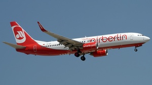 Photo of TC-IZC - Boeing 737-86J operated by Air Berlin Turkey