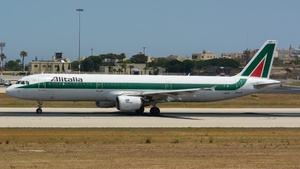 Photo of I-BIXP - Airbus A321-112 operated by Alitalia