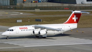 Photo of HB-IXW - British Aerospace Avro RJ100 operated by Swiss International Air Lines