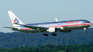 Photo of N345AN - Boeing 767-323(ER) operated by American Airlines