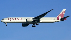 Photo of A7-BAO - Boeing 777-3DZ(ER) operated by Qatar Airways