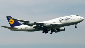 Photo of D-ABTA - Boeing 747-430(M) operated by Lufthansa