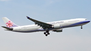 Photo of B-18312 - Airbus A330-302 operated by China Airlines