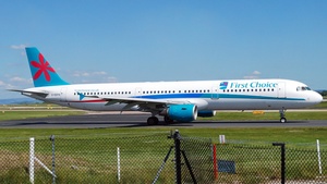 Photo of G-OOPH - Airbus A321-211 operated by First Choice Airways