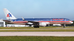 Photo of N177AN - Boeing 757-223 operated by American Airlines