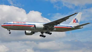 Photo of N768AA - Boeing 777-223(ER) operated by American Airlines
