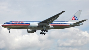 Photo of N794AN - Boeing 777-223(ER) operated by American Airlines