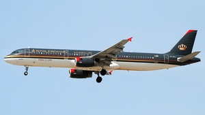 Photo of JY-AYJ - Airbus A321-231 operated by Royal Jordanian Airlines